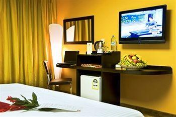 Crom Express Airport Hotel - Jeddah เจดดาห์ ภายนอก รูปภาพ