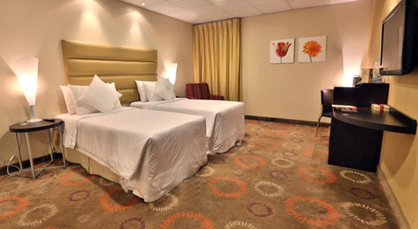 Crom Express Airport Hotel - Jeddah เจดดาห์ ภายนอก รูปภาพ